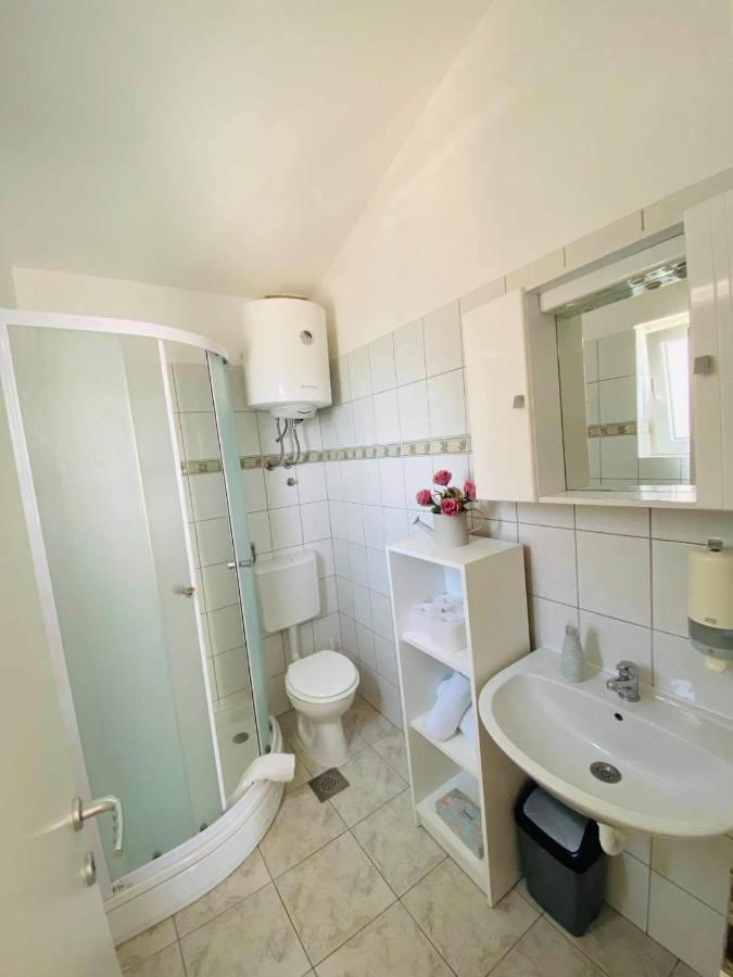 Apartmani Pami Podstrana Exterior foto