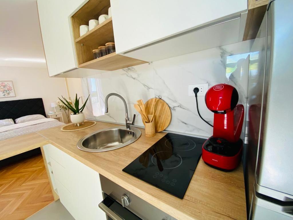 Apartmani Pami Podstrana Exterior foto