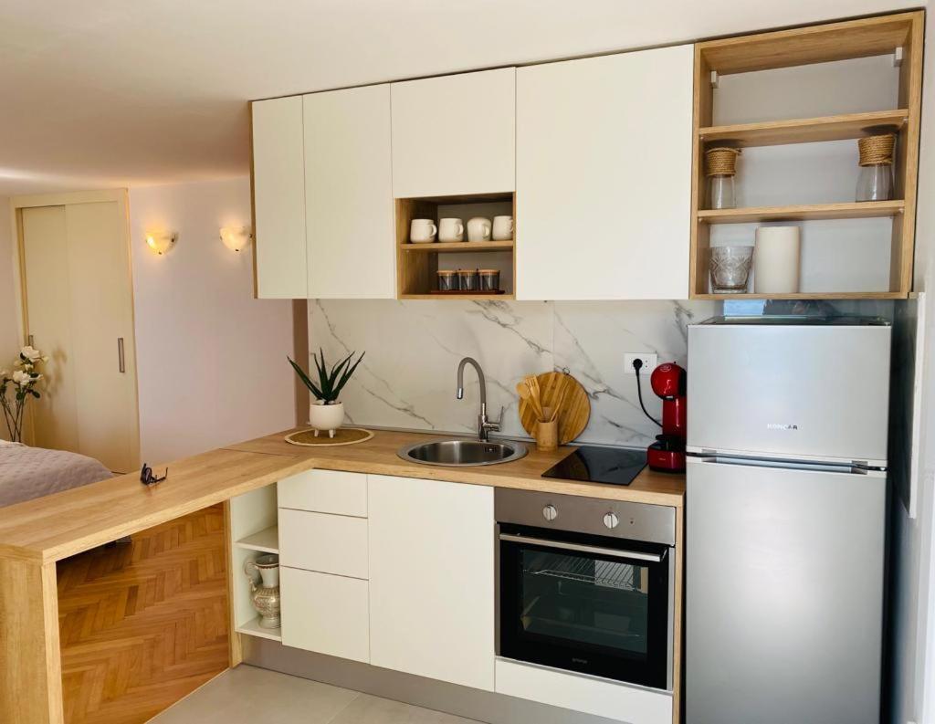Apartmani Pami Podstrana Exterior foto